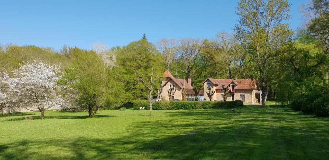 Gite Dans Un Domaine Historique Chevreuse Εξωτερικό φωτογραφία