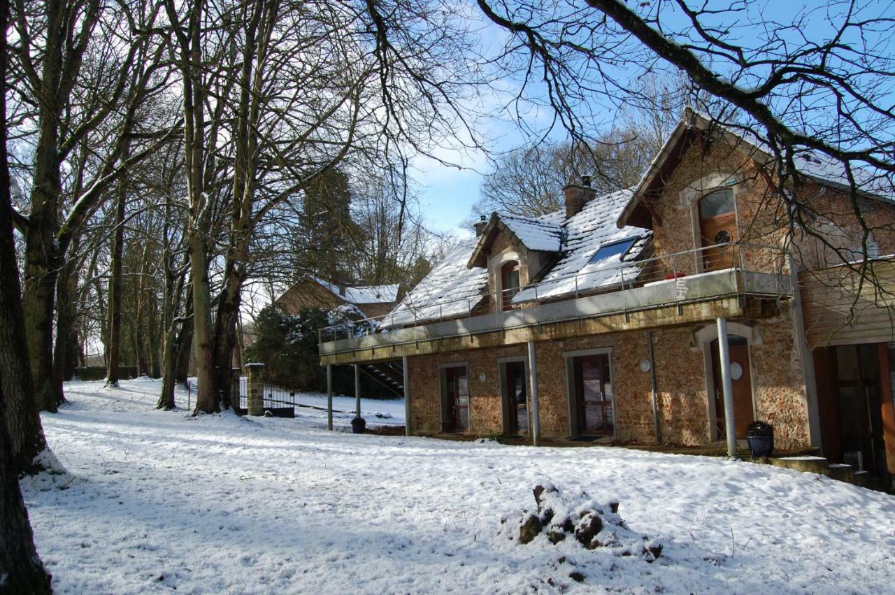Gite Dans Un Domaine Historique Chevreuse Εξωτερικό φωτογραφία